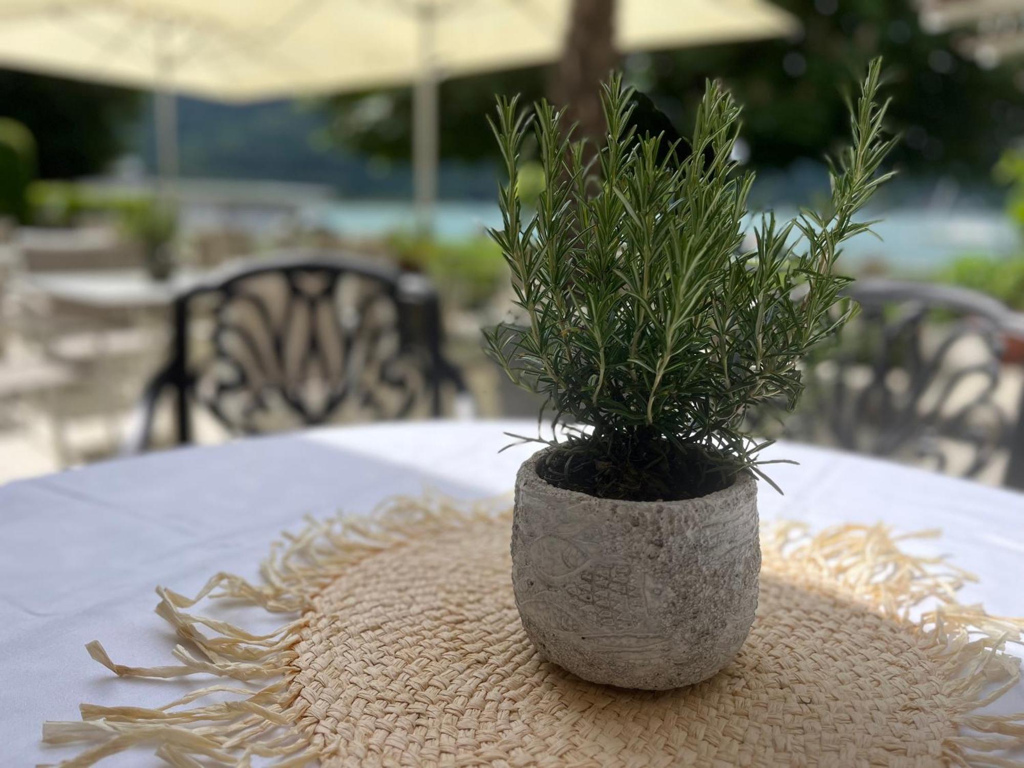 Strandhotel Kaerntnerhof Portschach am Worthersee Bagian luar foto